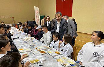 Kaymakam Özgür Kaya sporcularla iftarda buluştu