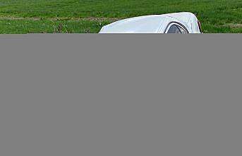 Samsun'da tarlaya devrilen otomobilin sürücüsü yaralandı