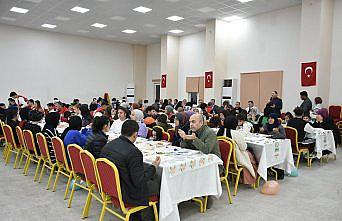 Vezirköprü'de Dünya Yetimler Günü'nde iftar programı düzenlendi