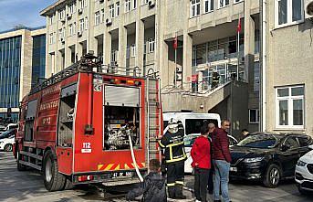 Zonguldak'ta adliye binasının arşiv bölümünde çıkan yangın söndürüldü