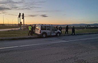 Çorum'da 1 kişinin yaralandığı trafik kazası kamerada