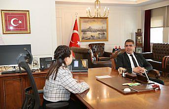 Düzce'de 4. sınıf öğrencisi temsili vali oldu