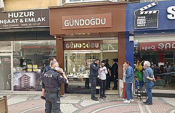 Giresun'da kuyumcu silahlı iki kişi tarafından soyuldu
