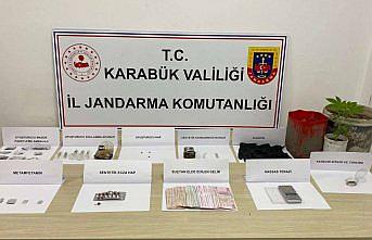 Karabük'te uyuşturucu operasyonlarında yakalanan 4 zanlı tutuklandı