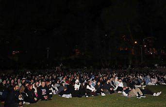 Amasya'da öğrenciler açık hava sinemasında Hababam Sınıfı'nı izledi
