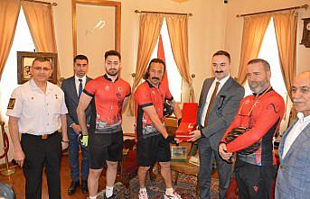 Atatürk'ün evinden alınan toprak ve Türk Bayrağı Samsun'a ulaştı