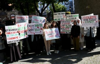 Trabzon'da Filistin'e destek için yürüyüş ve oturma eylemi yapıldı