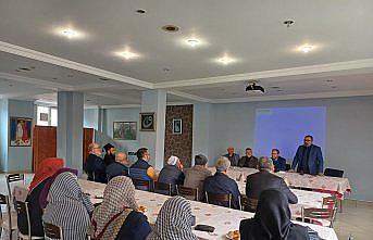 Yeniçağa'da hacı adaylarına seminer verildi