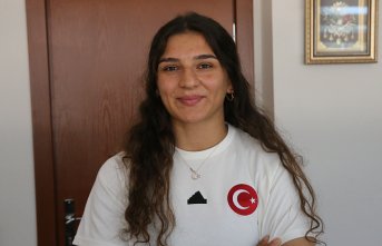 Dünya ve Avrupa şampiyonu milli güreşçi Nesrin Baş'ın yeni hedefi olimpiyat madalyası