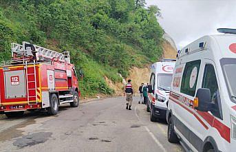Ordu'da uçuruma yuvarlanan otomobildeki 5 kişi yaralandı
