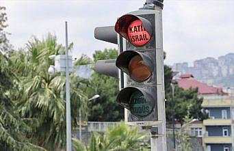 Trabzon'da İsrail trafik ışıklarıyla protesto edildi