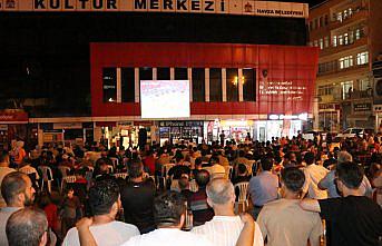 Havza'da vatandaşlar, milli maçı dev ekranlardan izledi