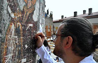 Sümela Manastırı'nın freskleri restorasyonla gün yüzüne çıkarılıyor