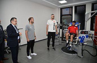 Başkan Genç'ten Sporda Performans Ölçüm ve Yetenek Merkezi'ne ziyaret