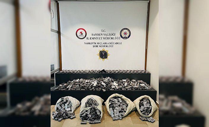 Samsun'da 92 bin 400 sentetik ecza hapı ele geçirildi