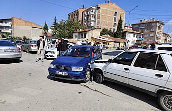 Çorum'da 8 ayrı trafik kazasında 11 kişi yaralandı