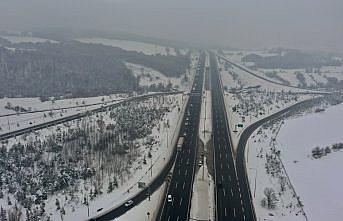 Bolu Dağı Tüneli kar temizleme çalışması nedeniyle kısa süreli ulaşıma kapatılacak