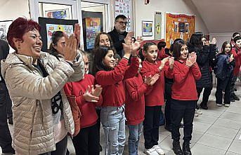 Meslek aşığı 46 yıllık öğretmen göreve başladığı okuldan emekli oldu