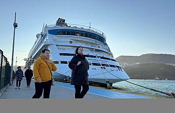 “Astoria Grande“ kruvaziyeri Amasra'ya yılın ilk seferini yaptı