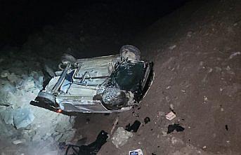 Tokat’ta uçuruma devrilen otomobildeki 4 kişi yaralandı