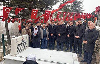 Almus'ta şehit Osman Karaca mezarı başında anıldı
