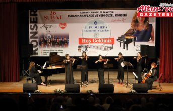 Çorum'da “Turan Manafzade ve Yedi Güzel“ konseri yapıldı