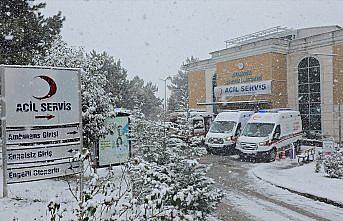 Karabük'te 6 öğrenci gıda zehirlenmesi şüphesiyle hastaneye kaldırıldı