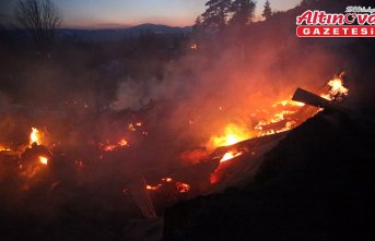 Kastamonu'da çıkan yangında 3 ev kullanılamaz hale geldi, 50 hayvan telef oldu