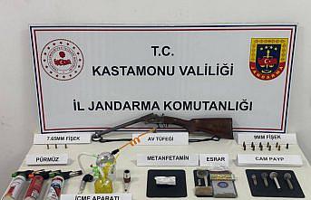 Kastamonu'da uyuşturucu operasyonunda 2 zanlı tutuklandı