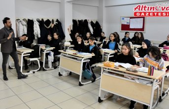 Murat öğretmenin okuma alışkanlığına yönelik ders tekniği yüksek lisans tezi oldu