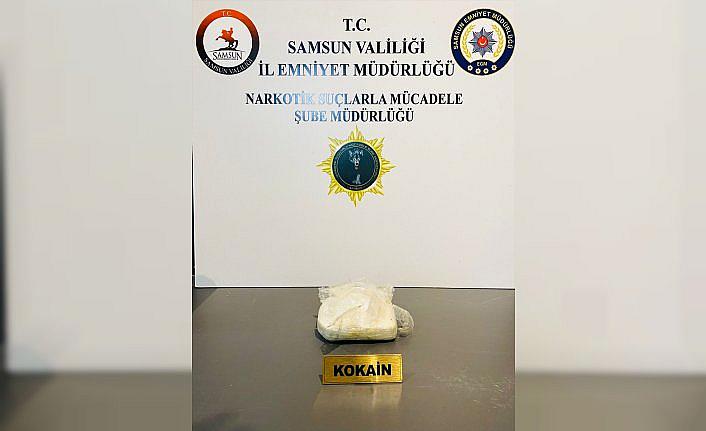 Samsun'da kargo paketinde uyuşturucu bulundu, 2 zanlı yakalandı