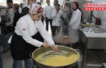 Sinop'ta geleceğin şefleri Konya'nın yöresel lezzetlerini hazırladı