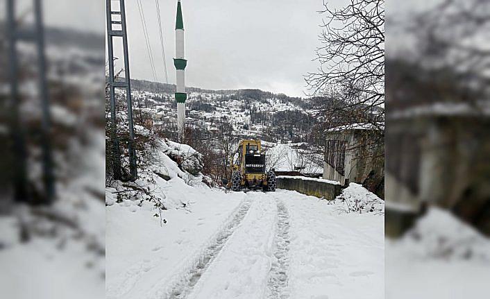 Sinop'ta kar nedeniyle 24 köy yolu ulaşıma kapandı