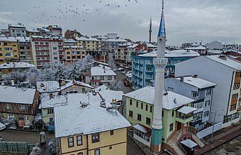 Taşköprü beyaza büründü