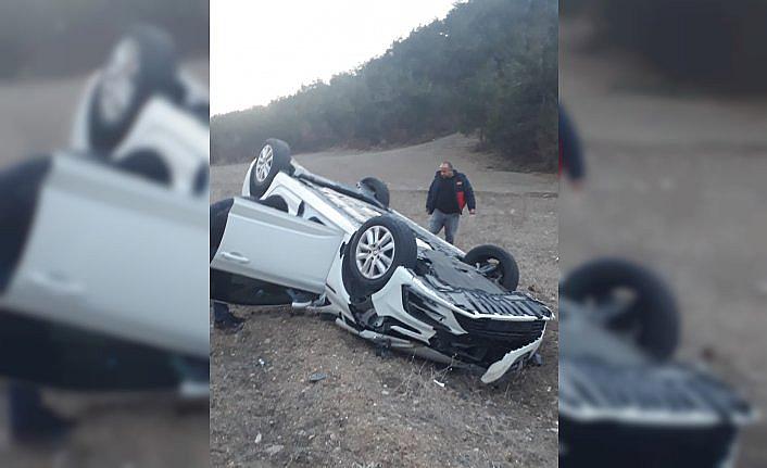 Tokat'ta devrilen otomobildeki 4 kişi yaralandı