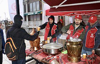 Trabzon'da salep ve kandil simidi ikramında bulunuldu