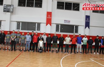 Yağlıdere'de Saruhan Bolat Voleybol Turnuvası düzenlendi