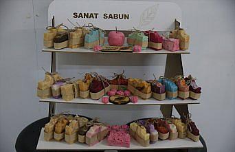 Bolu'da lise öğrencileri atık yağlardan sabun üretiyor