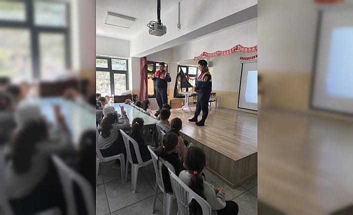 Bolu'da öğrencilere doğa bilinci ve hayvan sevgisi anlatıldı