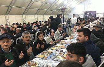Espiye Belediyesi'nin ramazan çadırında ilk iftar yapıldı