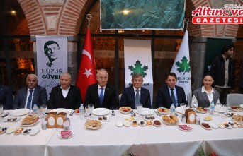 Gelecek Partisi Genel Başkanı Davutoğlu, Samsun'da partisinin iftar programına katıldı