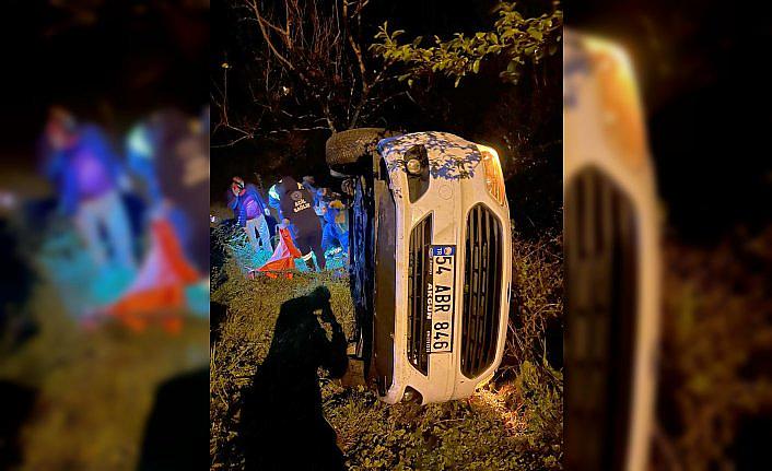 Karabük'te şarampole devrilen otomobildeki 3 kişi yaralandı