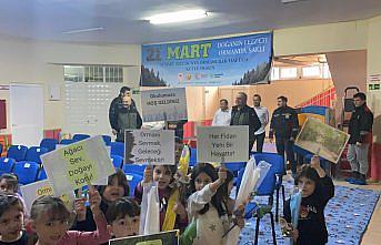 Kargı'da anaokulu öğrencilerine eğitim verilerek fidan hediye edildi