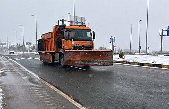 Kastamonu'da kar yağışı etkili oluyor