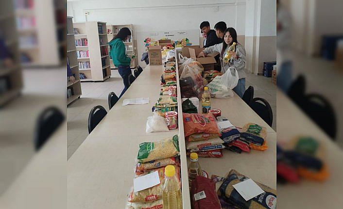 Lise öğrencilerinden ramazanda örnek davranış