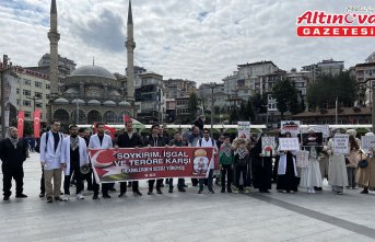 Rize'de sağlık çalışanları İsrail'in Gazze'ye saldırılarını protesto etti