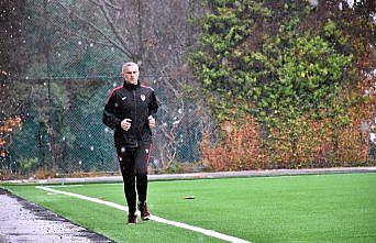 Süper Lig'in profesör hakemi, öğrencilerini spora yönlendiriyor