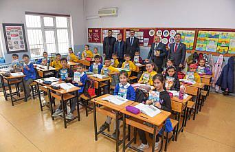 Taşköprü Kaymakamı Demirdağ ve Belediye Başkan Arslan'dan öğrencilere ziyaret