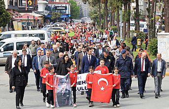 Arhavi'de 23 Nisan kortej yürüyüşü gerçekleştirildi