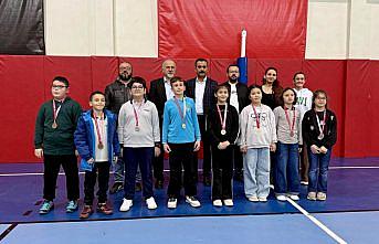 Ayancık’ta masa tenisi ve atletizm yarışmaları düzenlendi